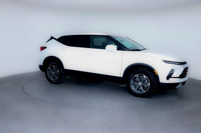 used 2025 Chevrolet Blazer car, priced at $32,474