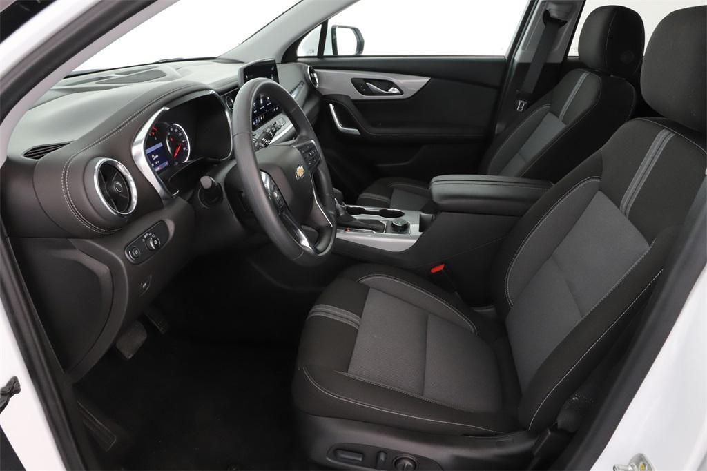 used 2025 Chevrolet Blazer car, priced at $30,274