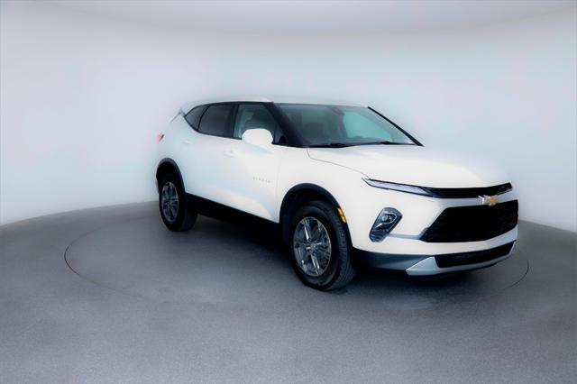 used 2025 Chevrolet Blazer car, priced at $32,474