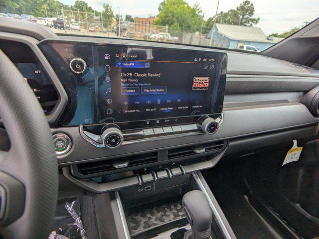 new 2025 Chevrolet Colorado car, priced at $30,107