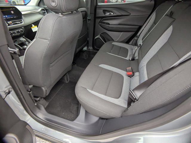 new 2025 Chevrolet TrailBlazer car, priced at $28,342