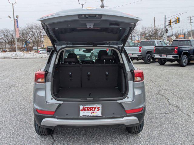 new 2025 Chevrolet TrailBlazer car, priced at $28,342