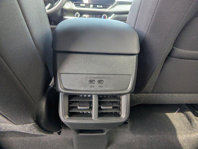 new 2026 Chevrolet Equinox car, priced at $29,167