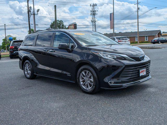 used 2021 Toyota Sienna car, priced at $39,853