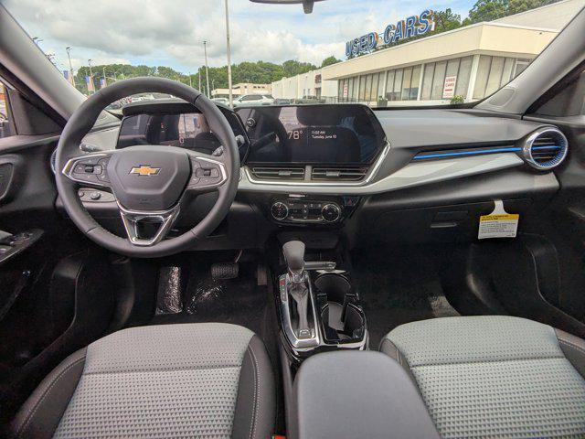 new 2025 Chevrolet Trax car, priced at $23,097
