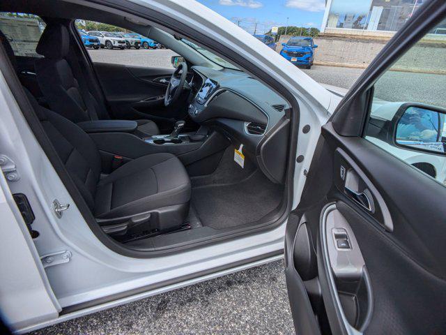 new 2024 Chevrolet Malibu car, priced at $26,332