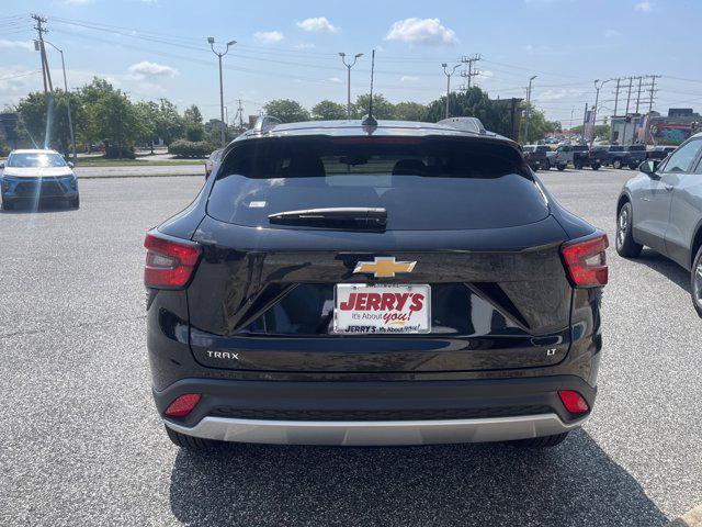 new 2025 Chevrolet Trax car, priced at $24,542