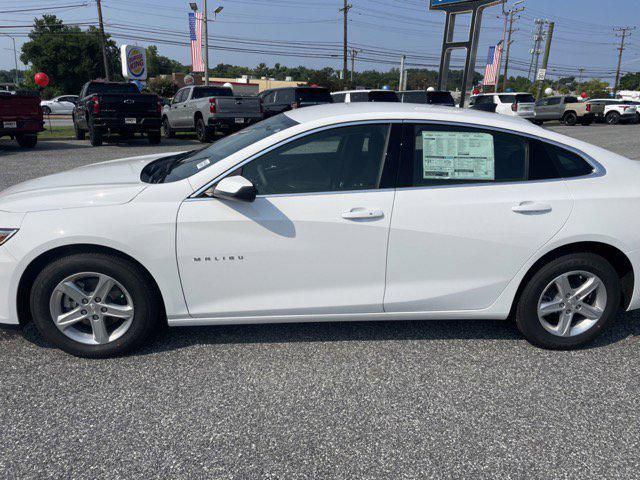 new 2024 Chevrolet Malibu car, priced at $27,007