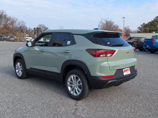 new 2025 Chevrolet TrailBlazer car, priced at $27,097