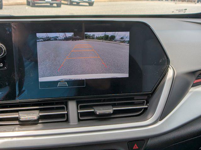 new 2025 Chevrolet Trax car