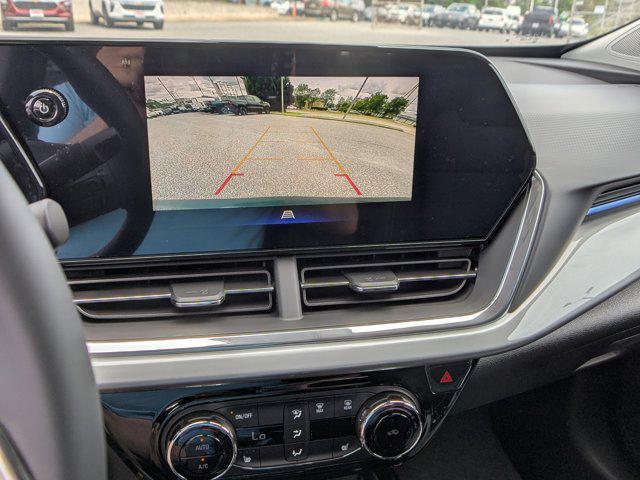 new 2025 Chevrolet Trax car