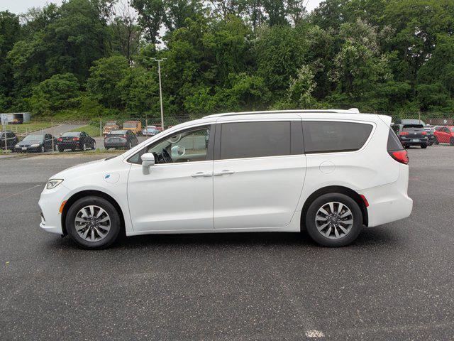 used 2021 Chrysler Pacifica Hybrid car, priced at $23,498