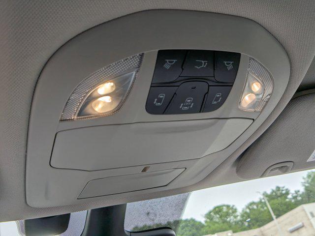 used 2021 Chrysler Pacifica Hybrid car, priced at $23,498