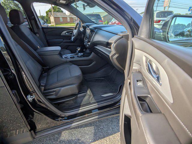 used 2022 Chevrolet Traverse car, priced at $29,999