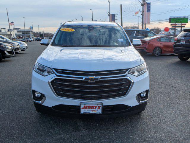 used 2021 Chevrolet Traverse car, priced at $25,321