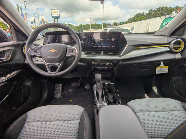new 2025 Chevrolet Trax car, priced at $22,302
