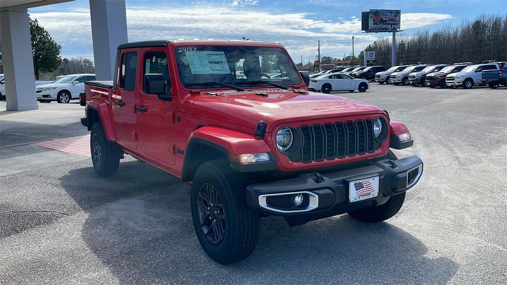 new 2024 Jeep Gladiator car, priced at $43,700