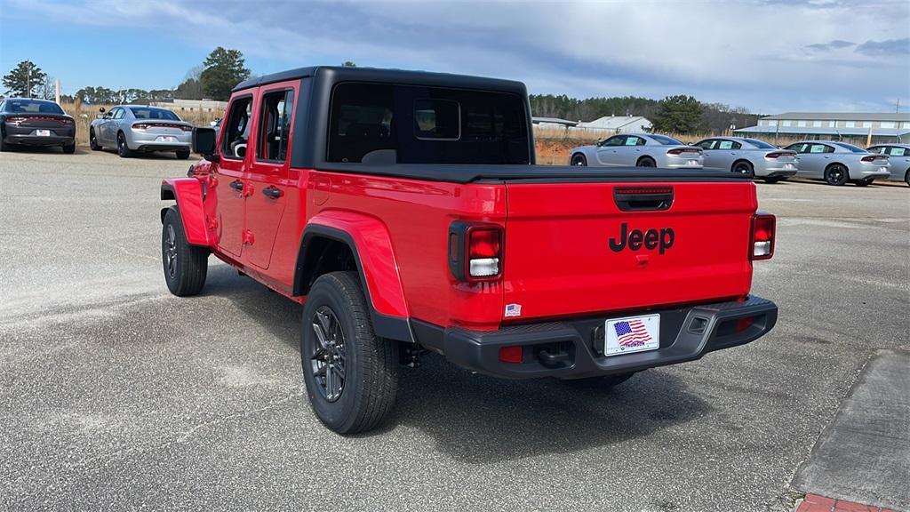 new 2024 Jeep Gladiator car, priced at $43,700