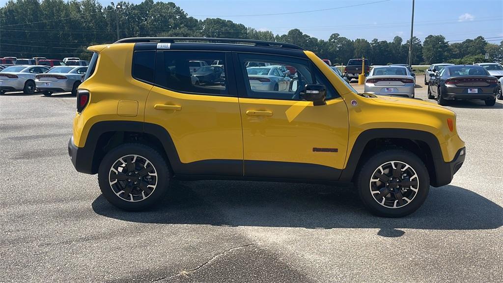 new 2023 Jeep Renegade car, priced at $30,740