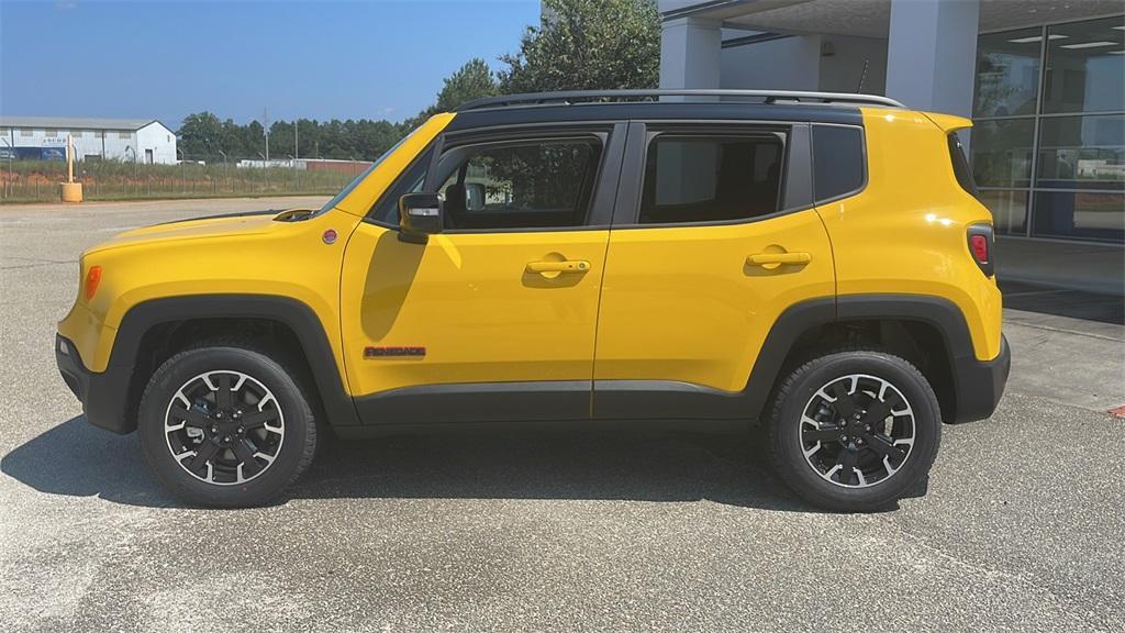 new 2023 Jeep Renegade car, priced at $30,740