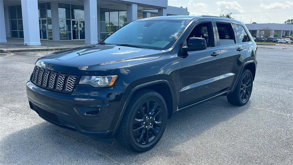 used 2018 Jeep Grand Cherokee car, priced at $19,990