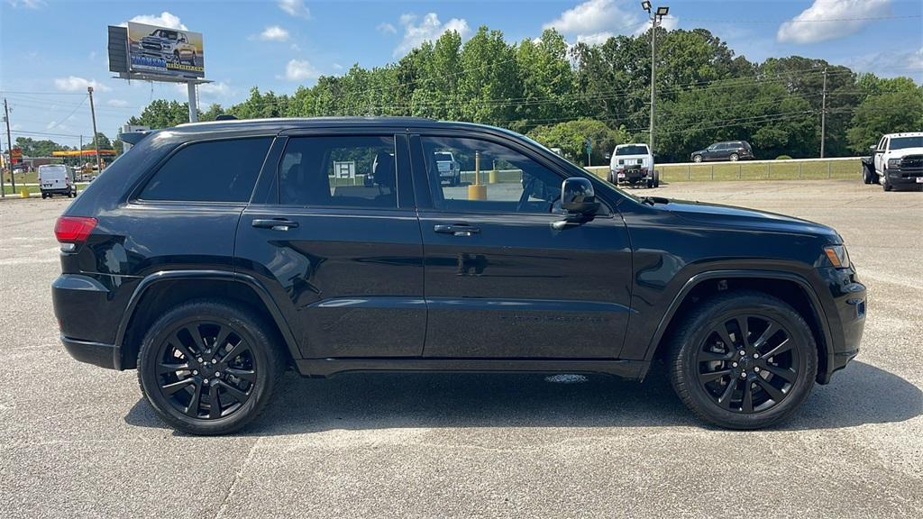 used 2018 Jeep Grand Cherokee car, priced at $19,990