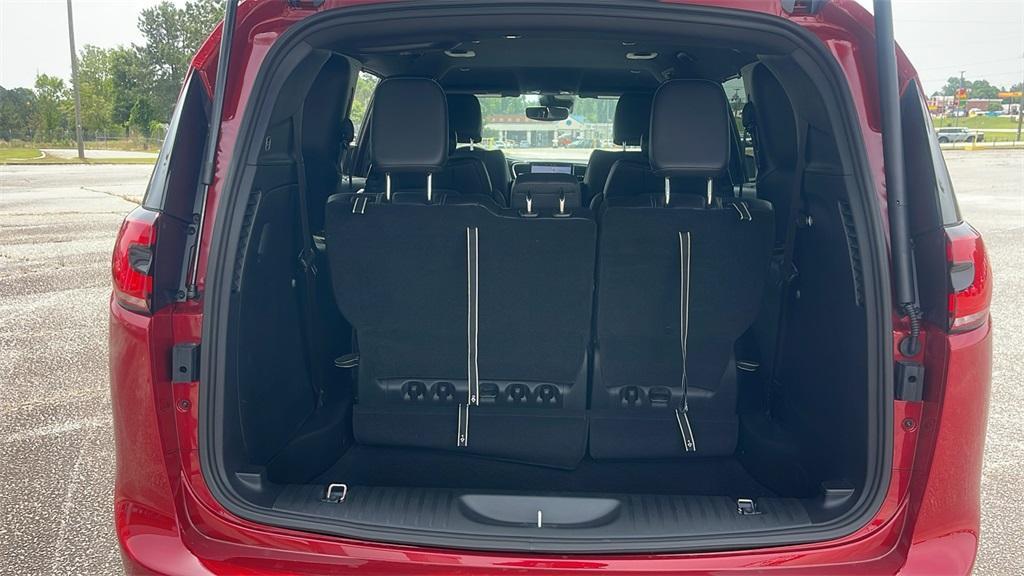 new 2025 Chrysler Pacifica car, priced at $41,273