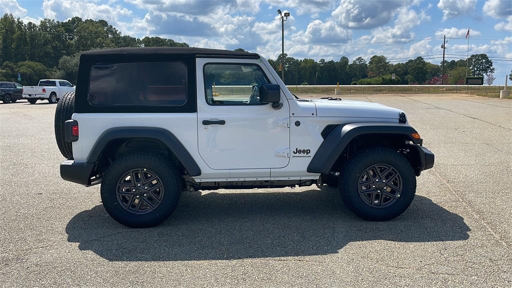 new 2024 Jeep Wrangler car, priced at $37,270