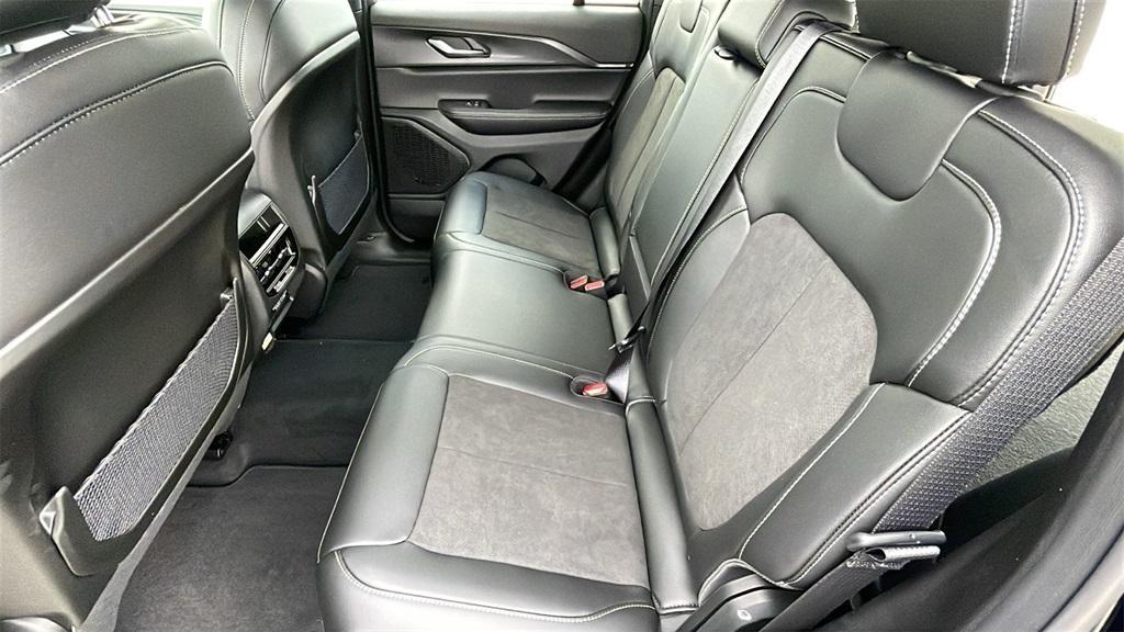 new 2025 Jeep Grand Cherokee car, priced at $39,772