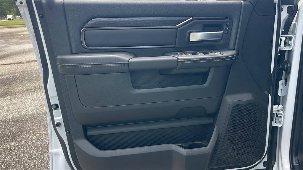 new 2025 Ram 2500 car, priced at $78,772