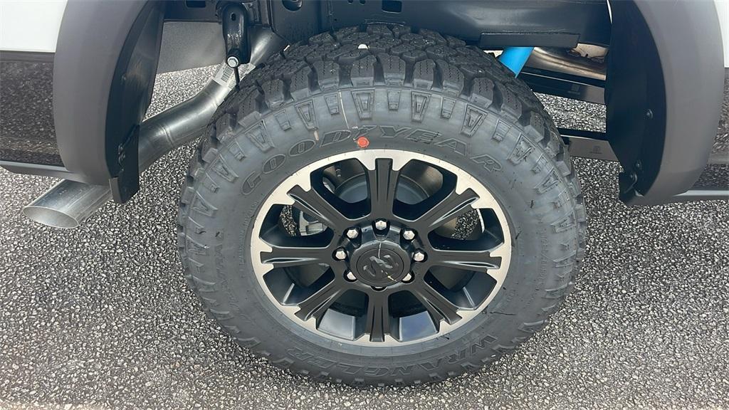 new 2025 Ram 2500 car, priced at $78,772