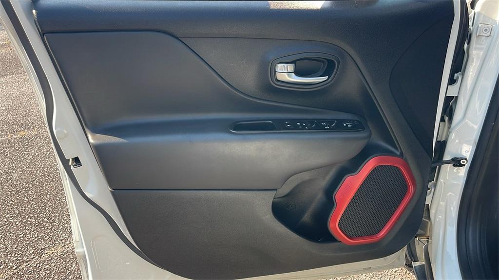 used 2020 Jeep Renegade car, priced at $18,990