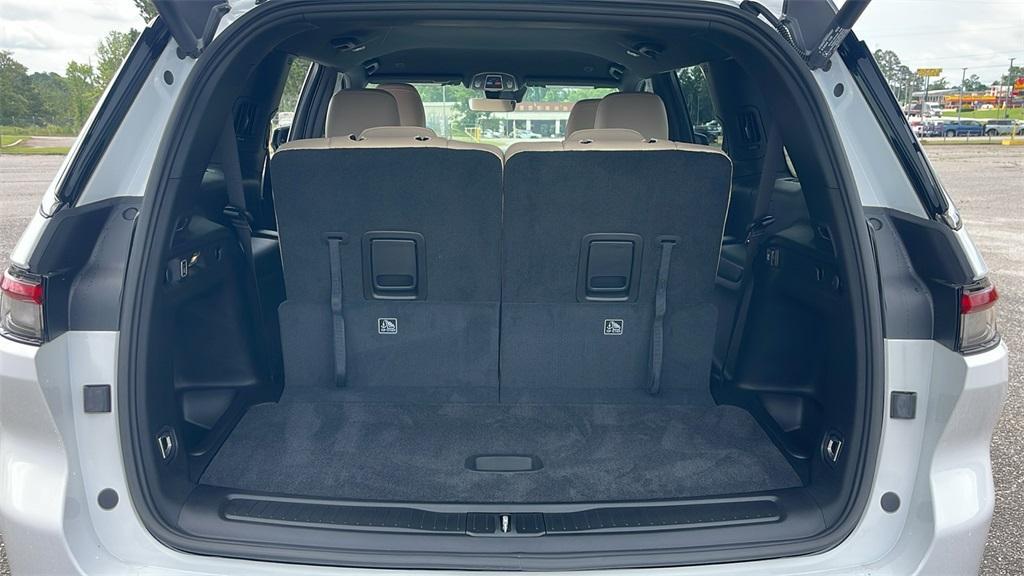 new 2025 Jeep Grand Cherokee L car, priced at $43,250