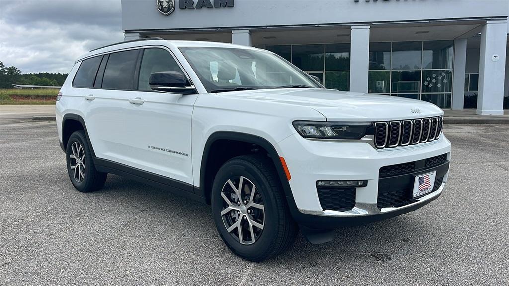 new 2025 Jeep Grand Cherokee L car, priced at $43,250