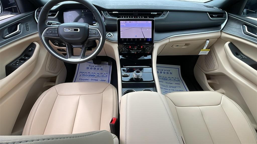 new 2025 Jeep Grand Cherokee L car, priced at $43,250