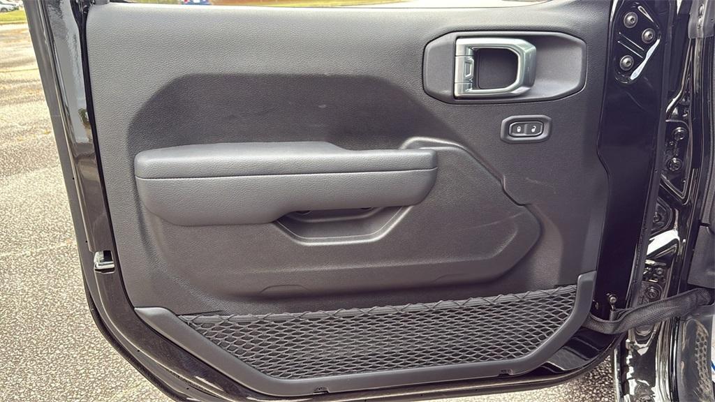 new 2026 Jeep Wrangler car, priced at $38,550