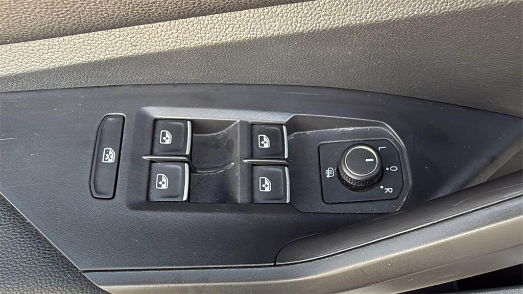 used 2024 Volkswagen Jetta car, priced at $20,570
