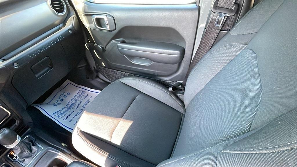 used 2022 Jeep Wrangler Unlimited car, priced at $35,970