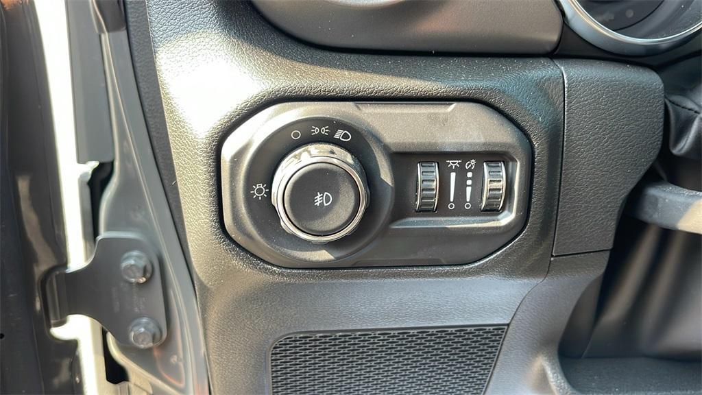 used 2022 Jeep Wrangler Unlimited car, priced at $35,970