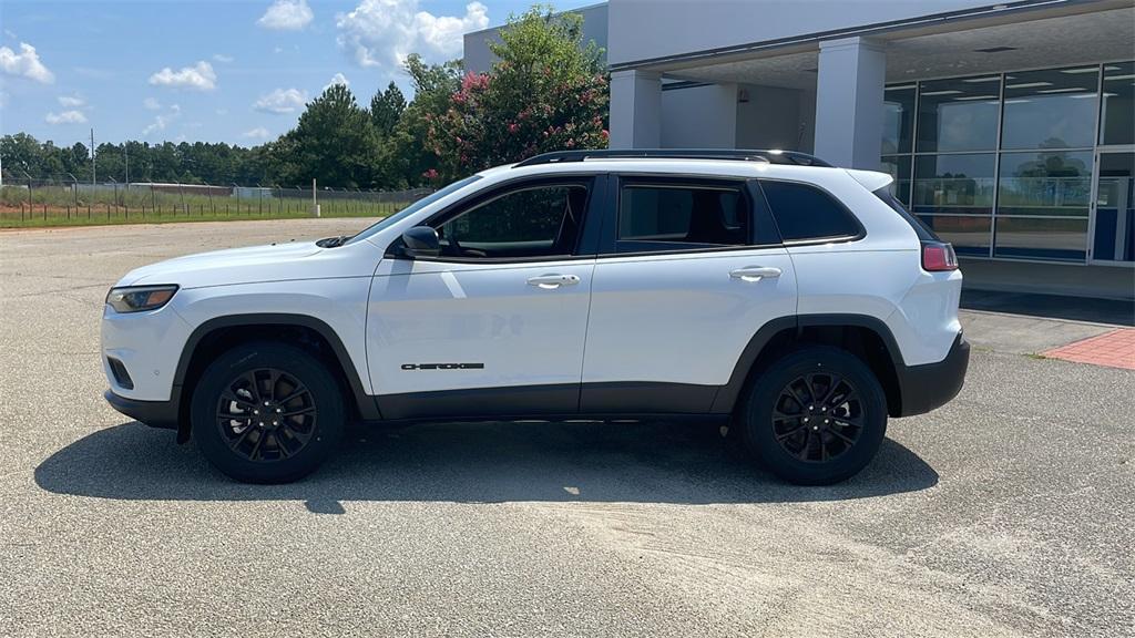 new 2023 Jeep Cherokee car, priced at $32,700