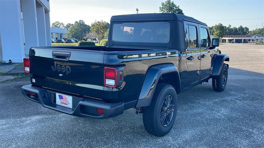 new 2025 Jeep Gladiator car, priced at $40,500