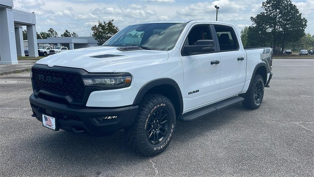 new 2025 Ram 1500 car, priced at $59,990