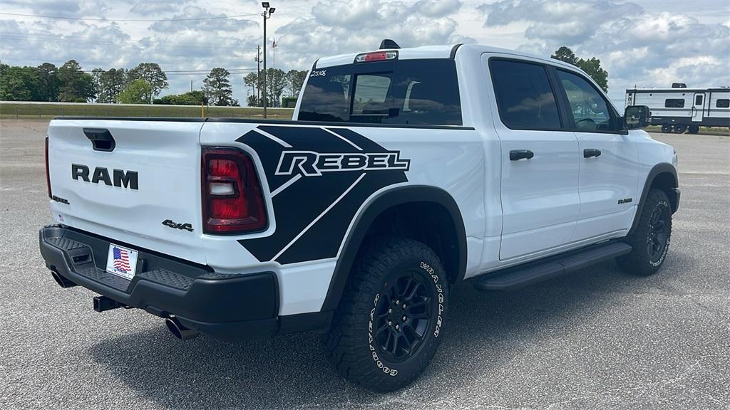 new 2025 Ram 1500 car, priced at $59,990