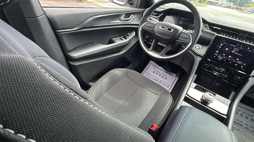 new 2025 Jeep Grand Cherokee L car, priced at $34,850