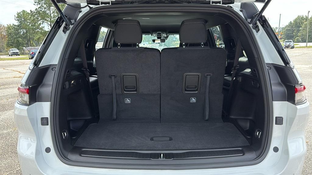 new 2025 Jeep Grand Cherokee L car, priced at $34,850