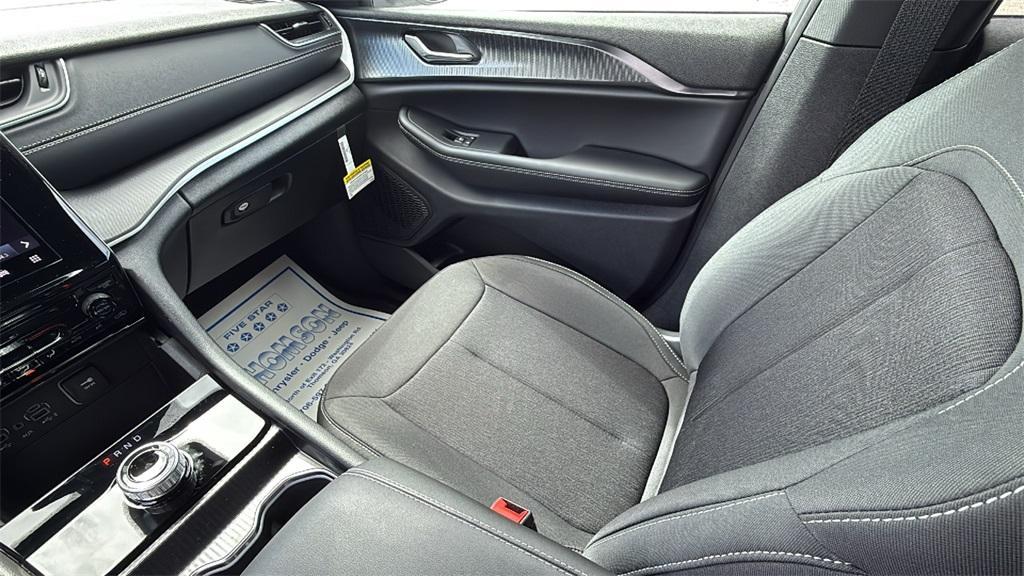 new 2025 Jeep Grand Cherokee L car, priced at $34,850
