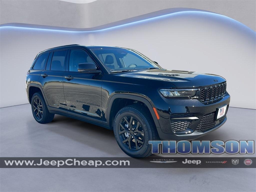 new 2025 Jeep Grand Cherokee car, priced at $37,998