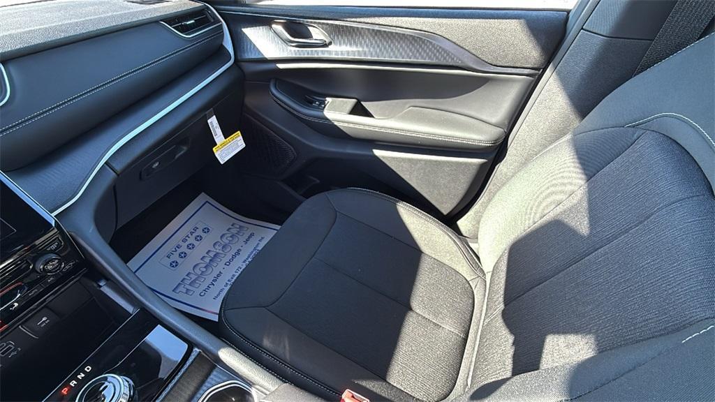 new 2025 Jeep Grand Cherokee L car, priced at $35,454