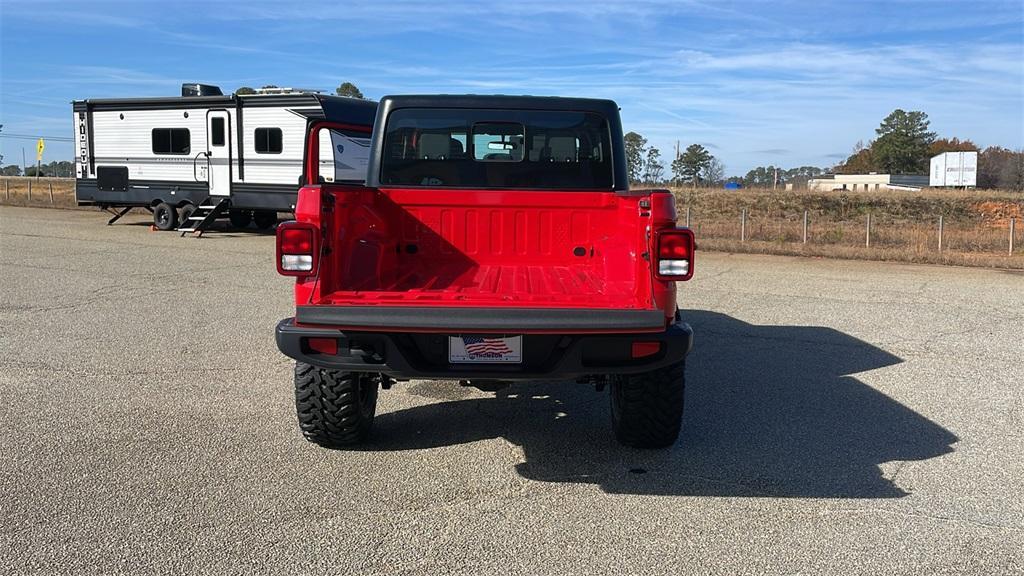 new 2024 Jeep Gladiator car, priced at $42,770