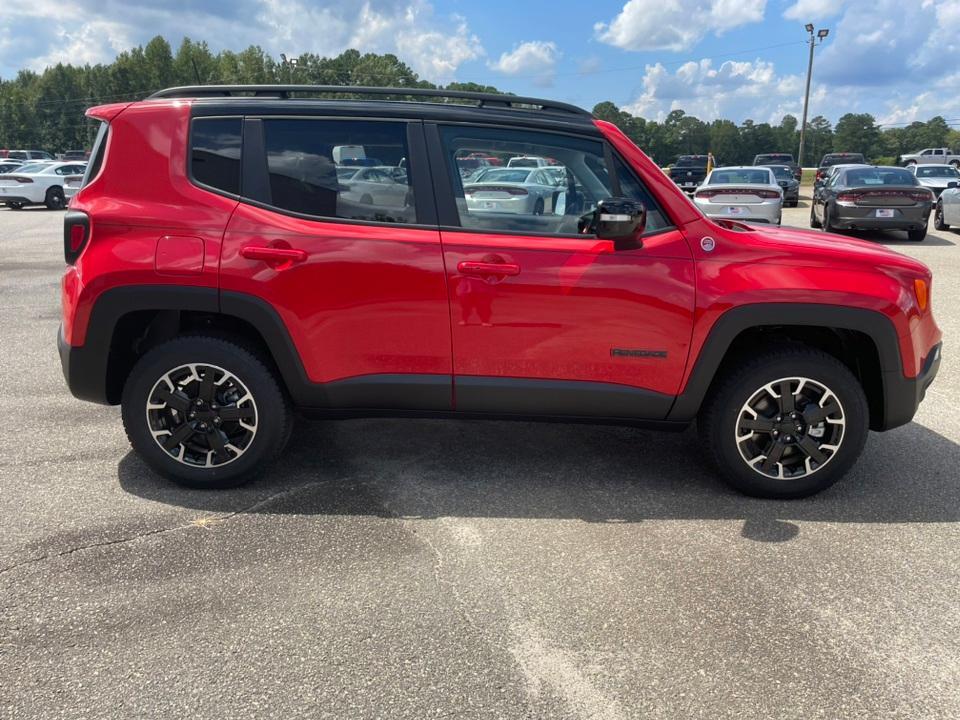 new 2023 Jeep Renegade car, priced at $28,550